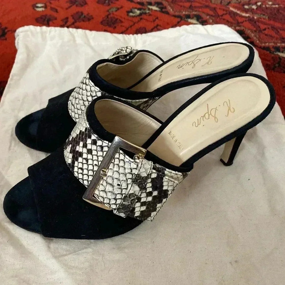 Leather Italian-Made Snakeskin Print Mule Heels with Buckle, Size EU 37.5 (US 7) - Picture 5 of 7